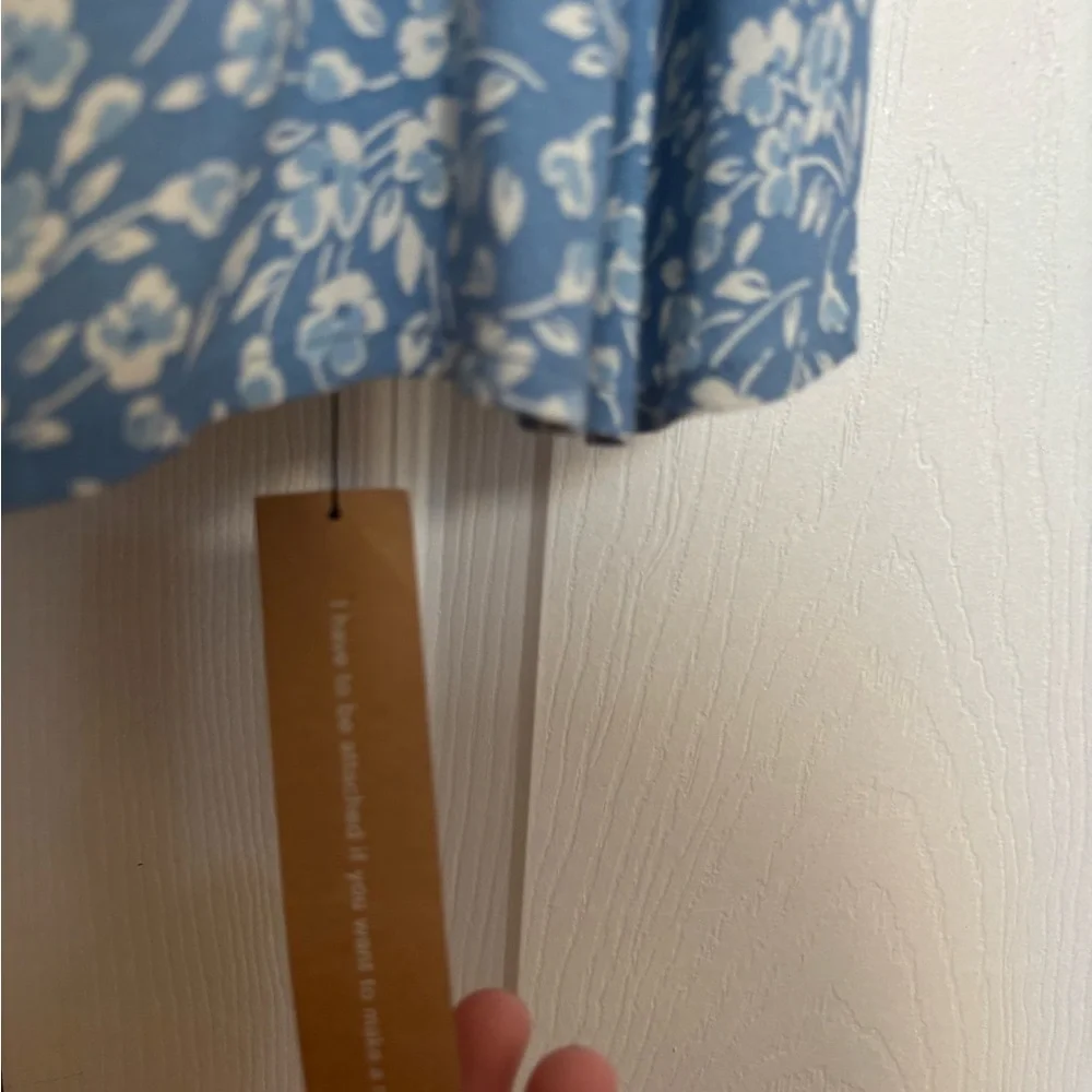 Reformation Blue and White Floral Dress - Picture 4 of 4